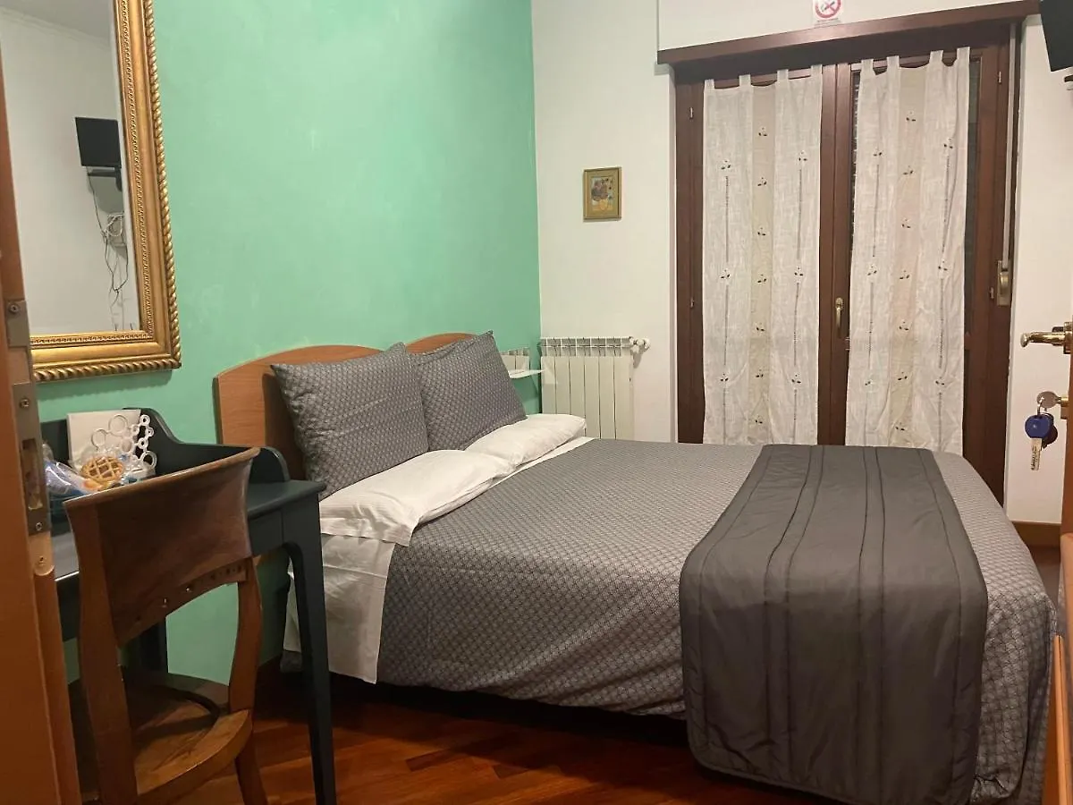 Bed & Breakfast Bed and Breakfast Bb Nuova Fiera Di Roma Fiumicino
